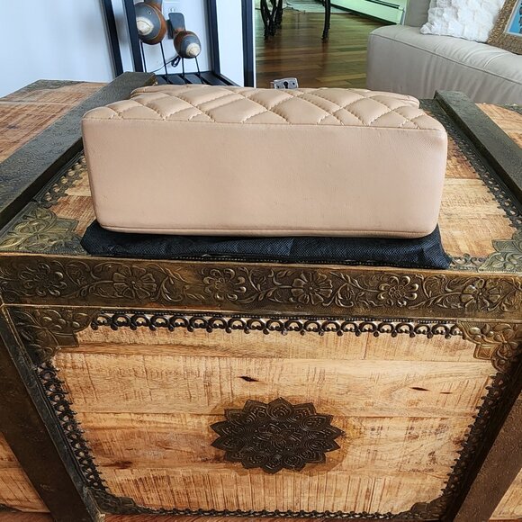 KURT GEIGER Brixton Diamond Quilted Leather Bag - Picture 14 of 16